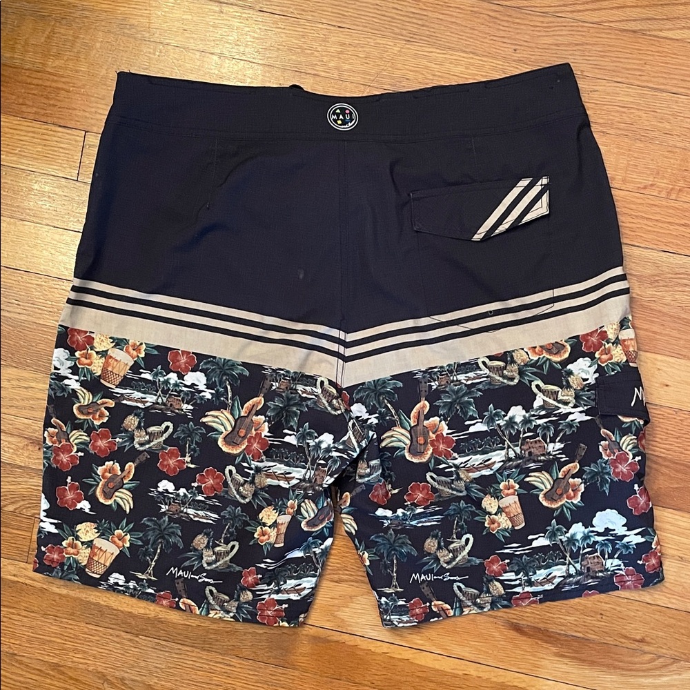 MAUI AND SONS Y2K Retro Black Tropical Print Men's Summer Holiday Swim Trunks - Picture 8 of 15